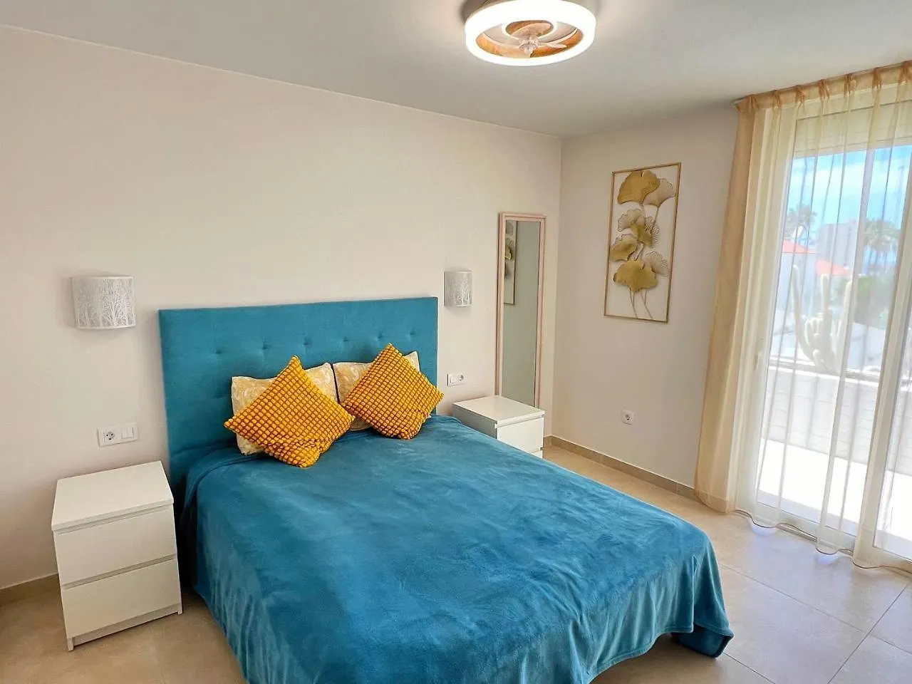 Apartment Sunny Apt On The Paradise Coast. Arona